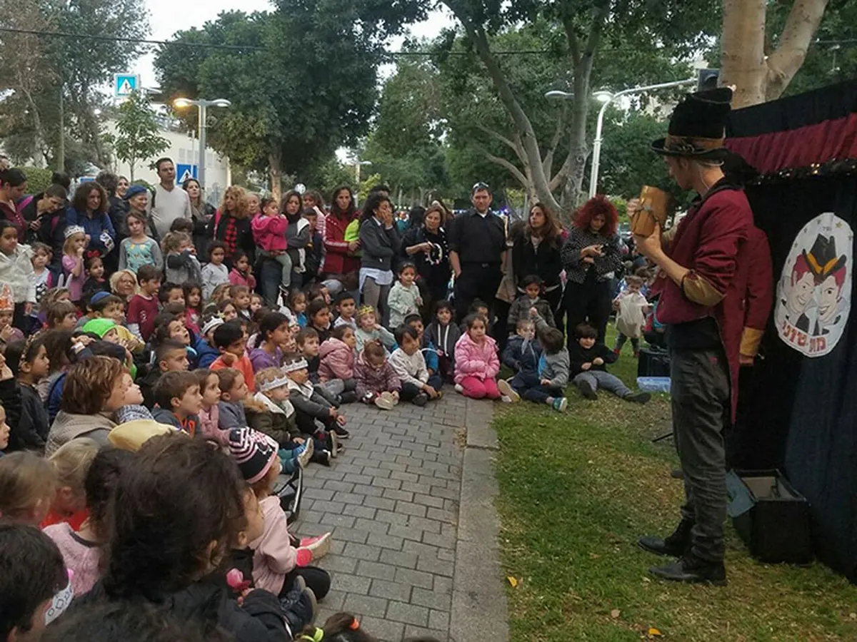 בן רודשבסקי — אמן חושים לאירועים
